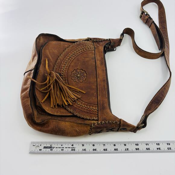 PATRICIA NASH Camila Vintage Distressed leather tassel crossbody bag - COGNAC - Picture 5 of 12